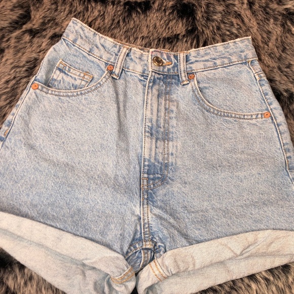 ZARA Mom Shorts - Picture 1 of 2